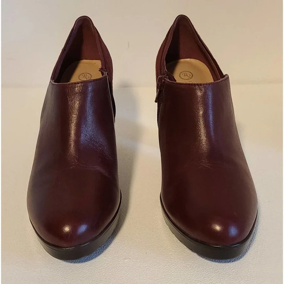 BELLA VITA MAROON LEATHER SUEDE ANKLE BOOTS SIDE ZIP WOMEN'S US SZ 9.5 - Picture 2 of 9